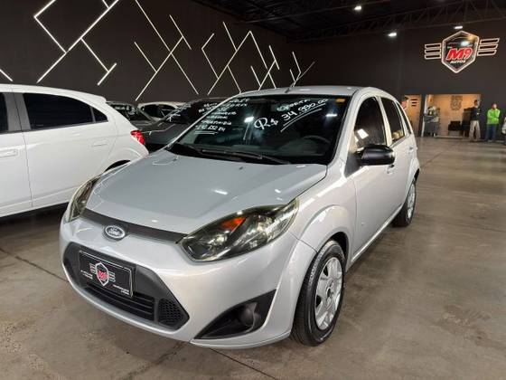 FORD FIESTA 1.0 ROCAM HATCH 8V FLEX 4P MANUAL FORD FIESTA 1.0 ROCAM HATCH 8V FLEX 4P MANUAL